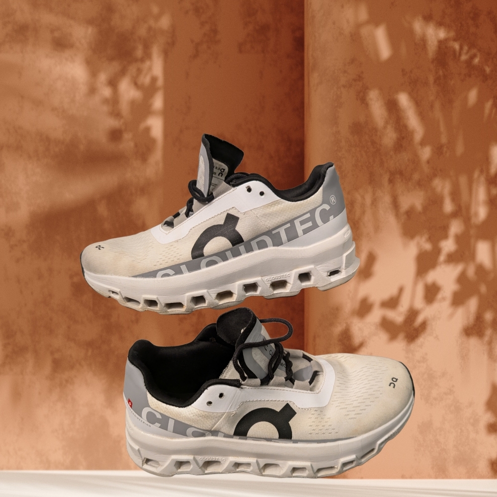 On Running Cloud Athletic Shoes White with CloudTec Sole